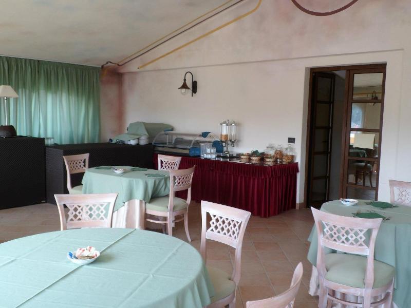 Hotel Terra Di Gallura Budoni Exterior foto