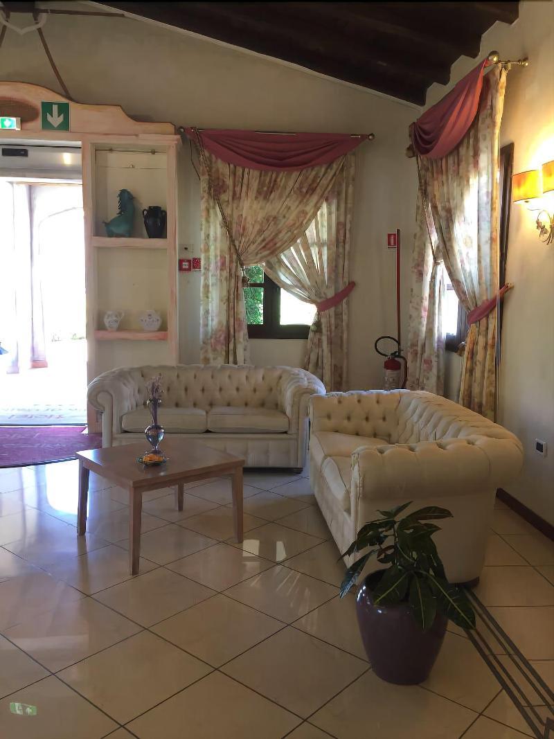 Hotel Terra Di Gallura Budoni Exterior foto