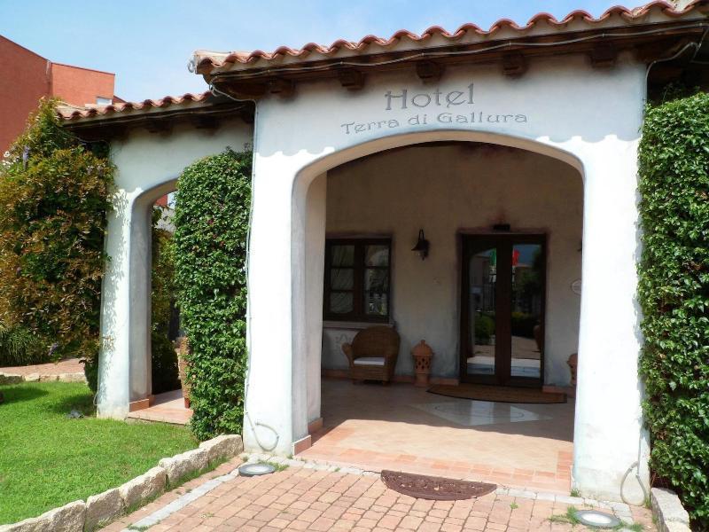 Hotel Terra Di Gallura Budoni Exterior foto