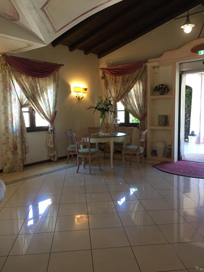 Hotel Terra Di Gallura Budoni Exterior foto